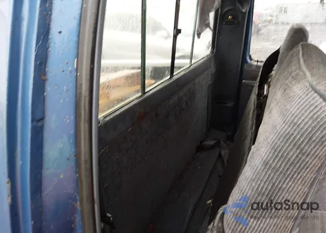 1990 Ford F150 из США, поврежденный, VIN 2FTEF14N9LCA73686